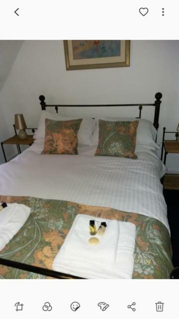 Bed & Breakfast White Horse 4*